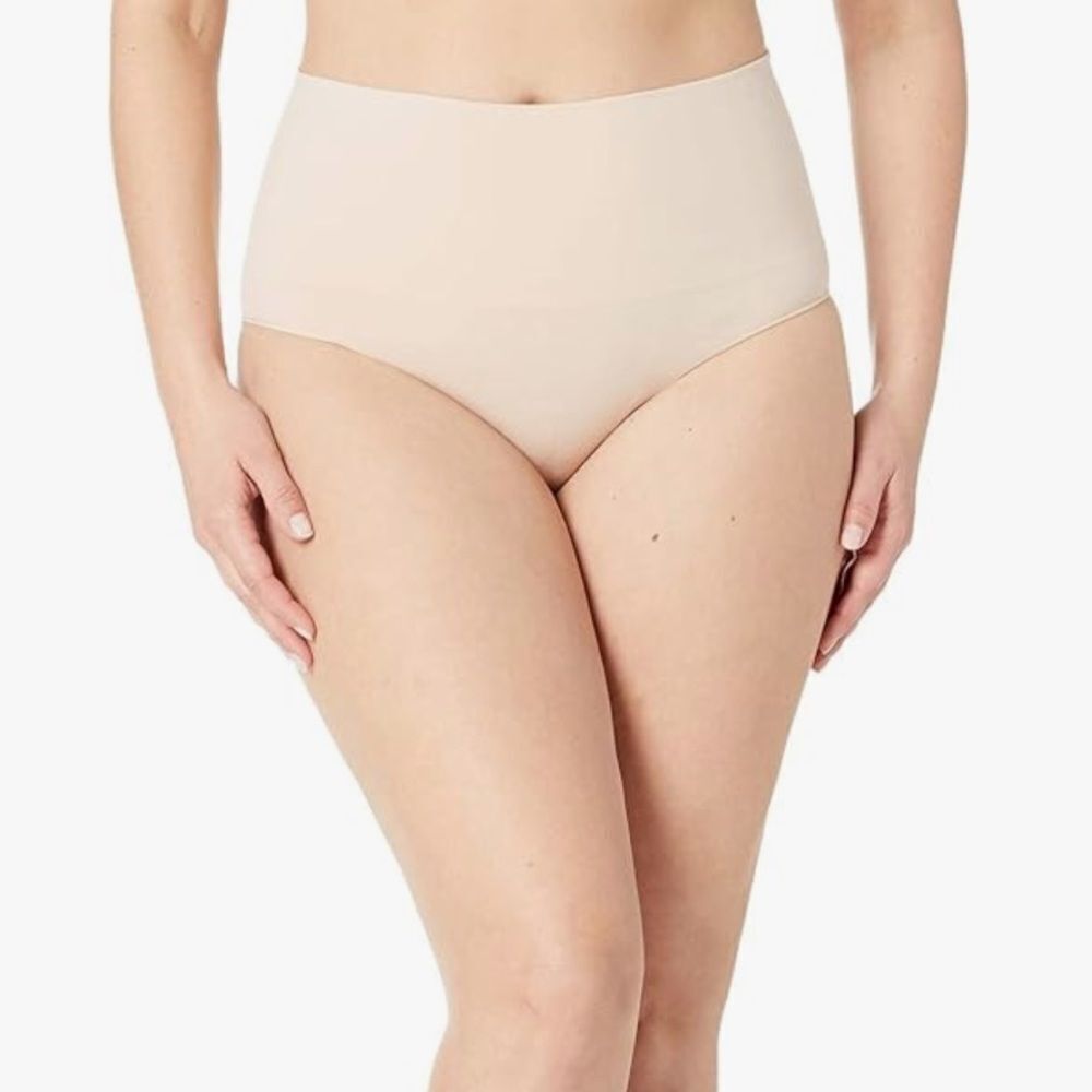 SPANX EVERYDAY‎ SHAPING PANTIES BRIEF SOFT NUDE NWT in packaging